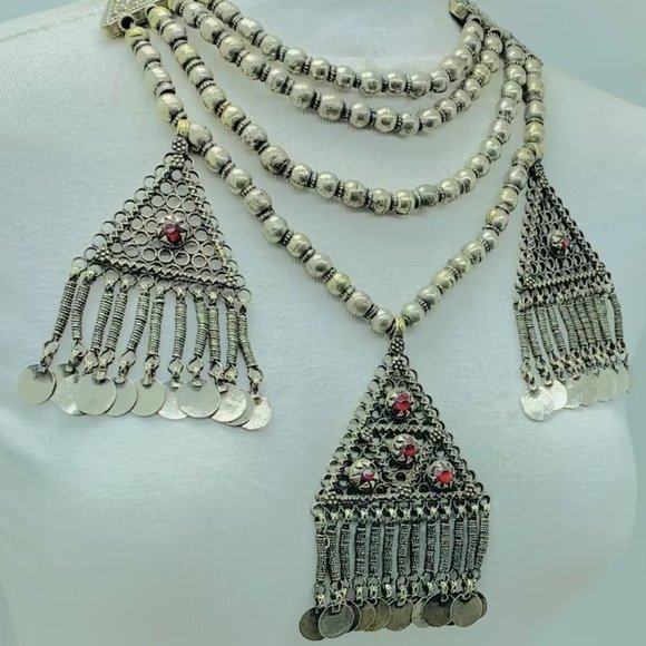Beaded Layered Necklace, Silver Gypsy Vintage Necklace With Three Dangling - Picture 10 of 14
